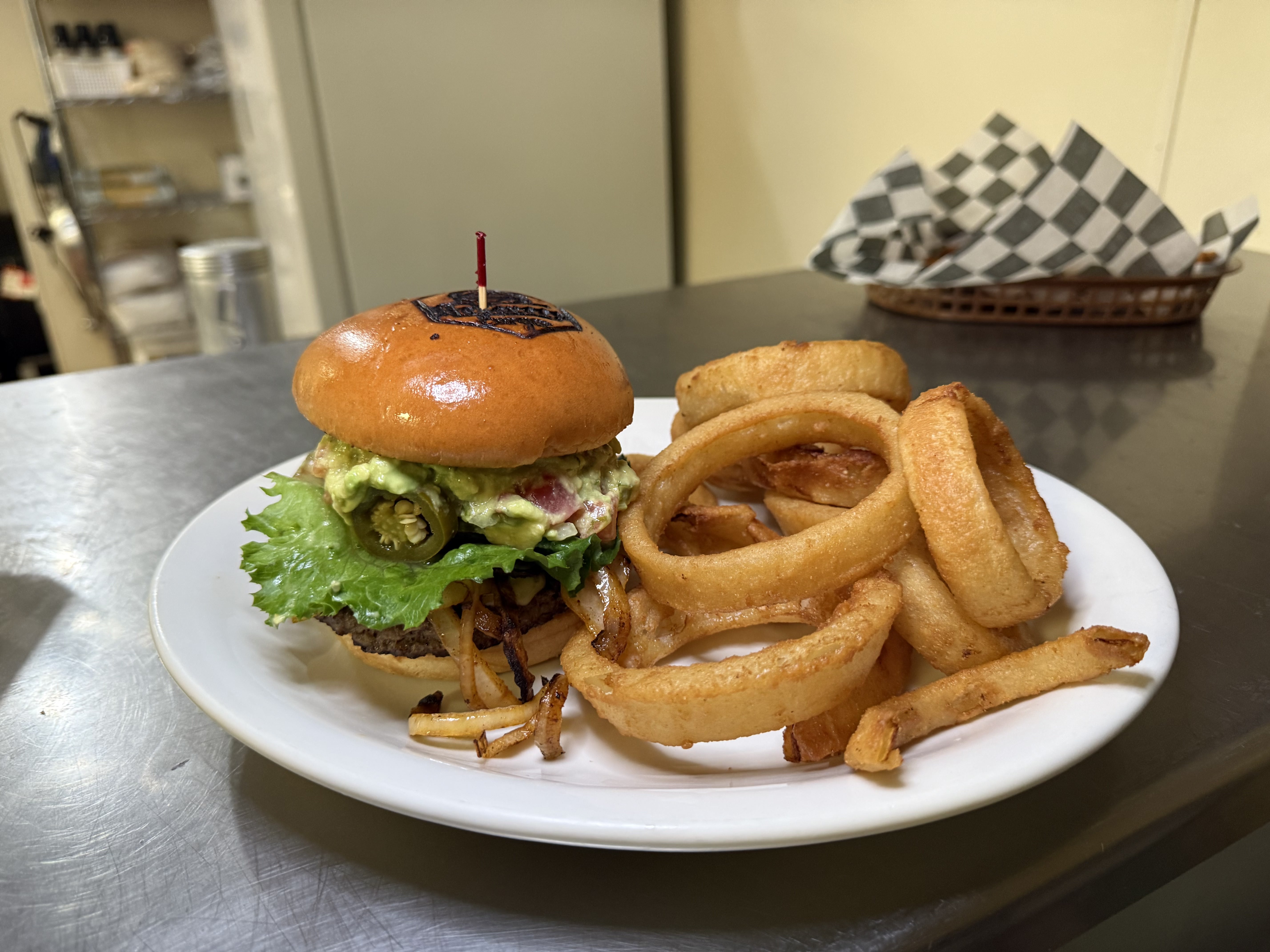 Referees Sports Bar — photo 6